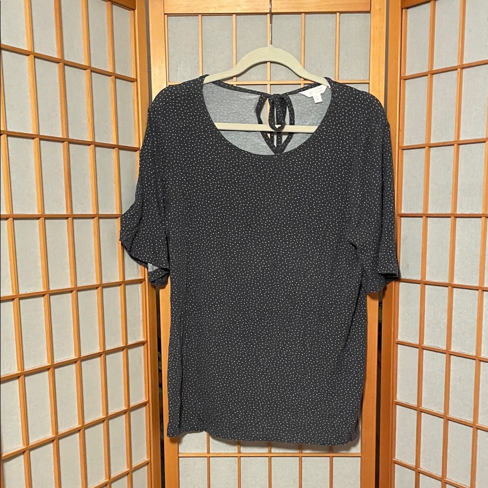 Lauren Conrad Gray Polka Dot Women's Top Size L tie detail in the back